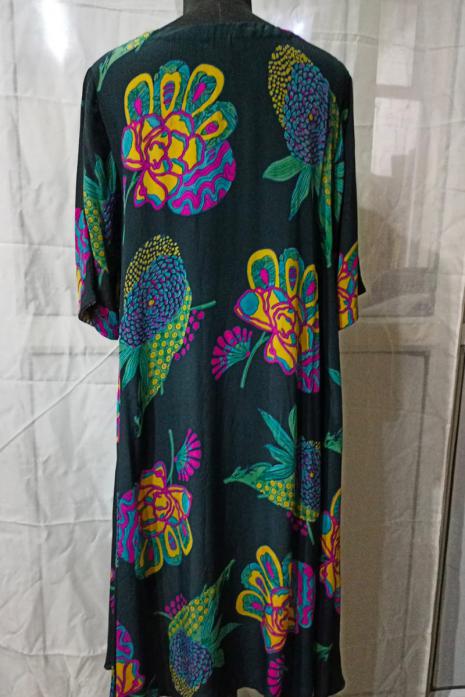 V neck dress