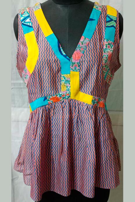 DINESWRI TOP